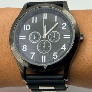 Black Minimalist Men’s Watch